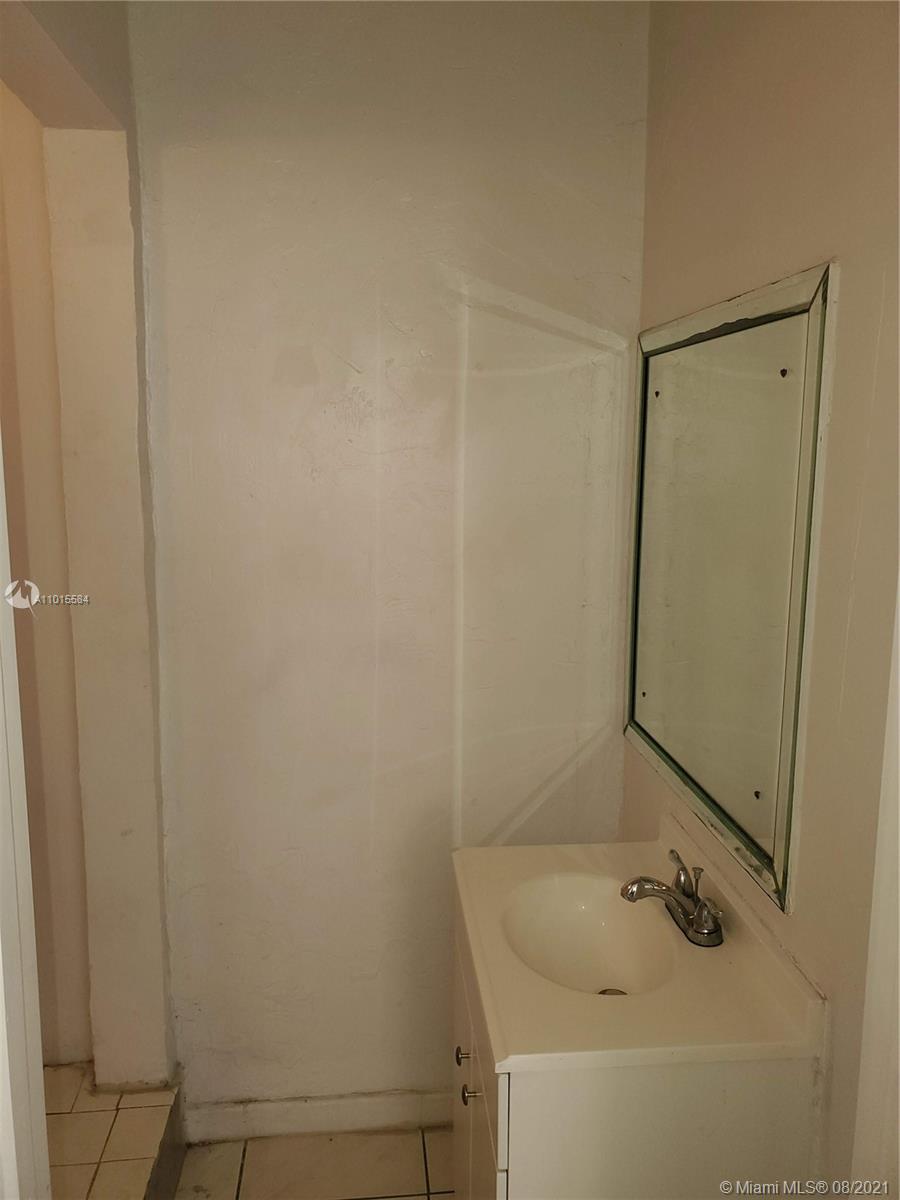 See details / 1559 sq. ft. $ 2021-03-19 0 Photo