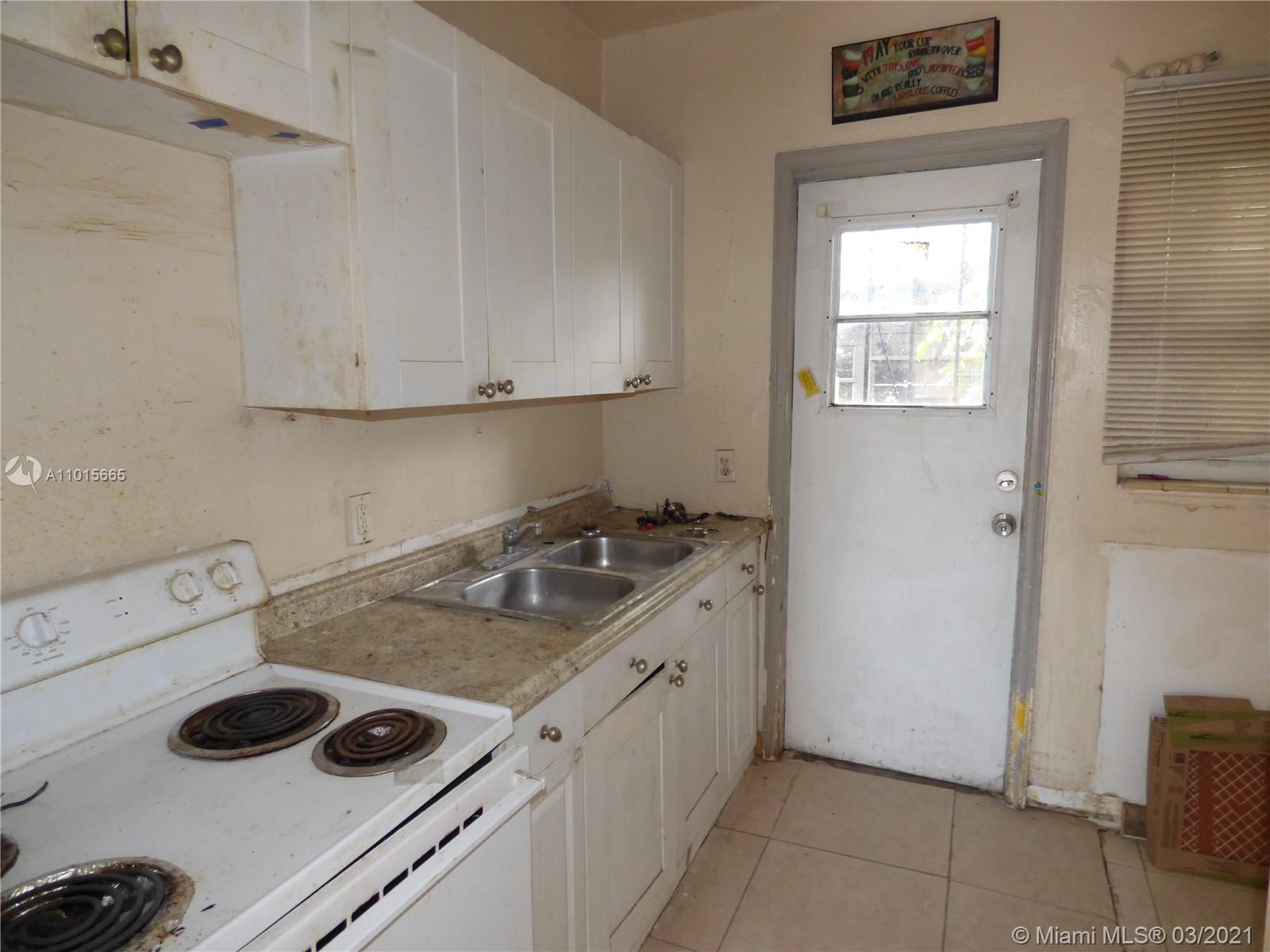 See details / 1290 sq. ft. $ 2021-03-19 0 Photo