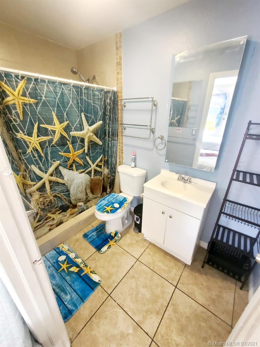 See details / 3644 sq. ft. $ 2021-03-19 0 Photo
