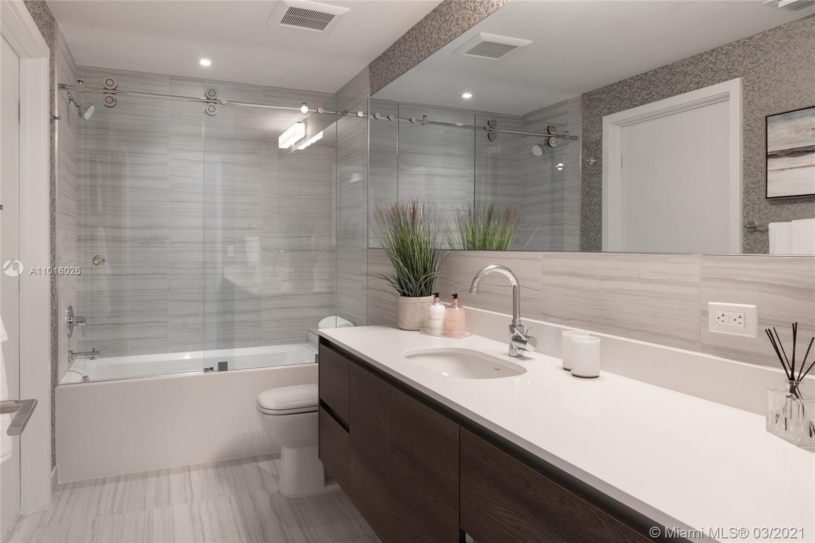 See details / sq. ft. $ 2021-03-19 0 Photo