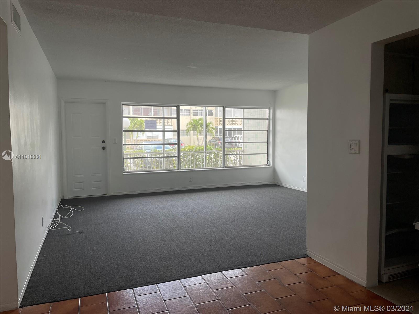See details 9 UNITS / sq. ft. $ 2021-03-19 0 Photo