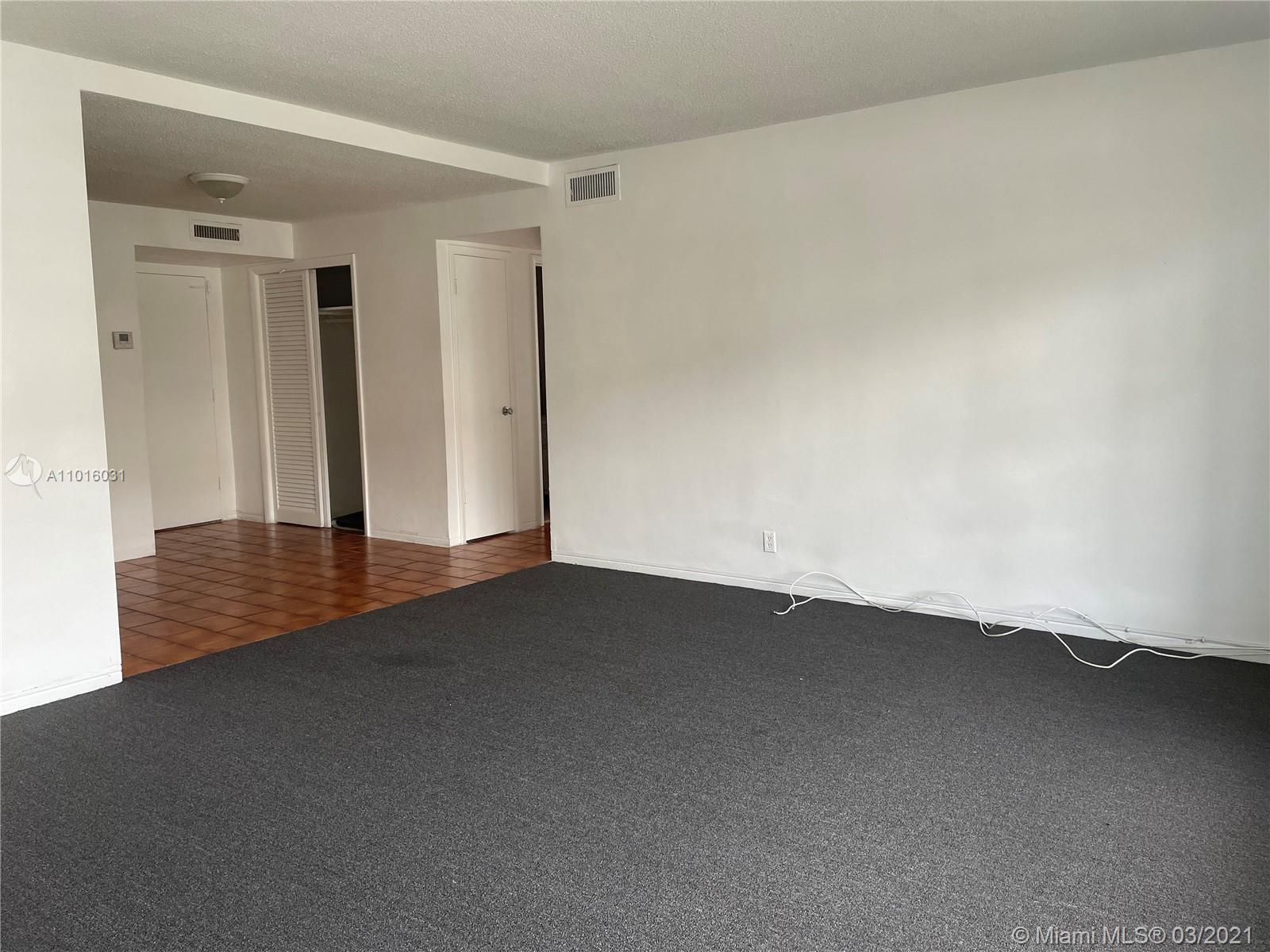 See details 9 UNITS / sq. ft. $ 2021-03-19 0 Photo