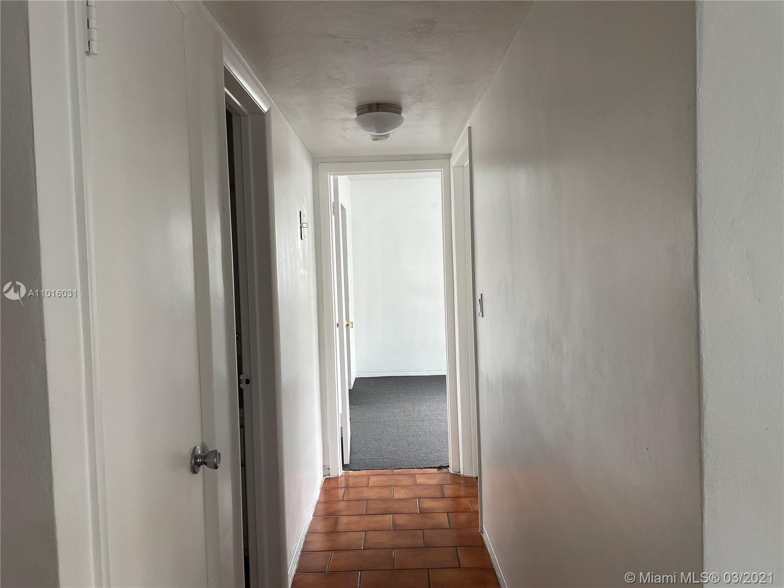 See details 9 UNITS / sq. ft. $ 2021-03-19 0 Photo