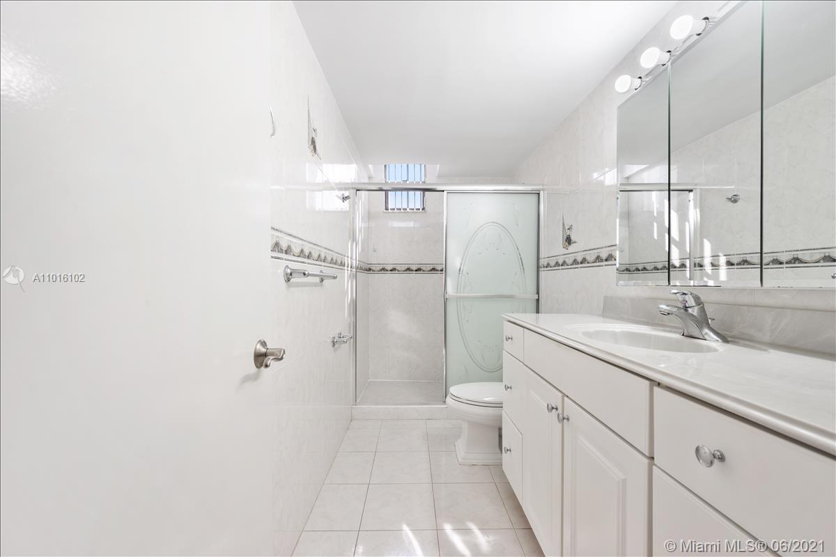 Photo of 2500 Parkview Dr #2406, Hallandale Beach, Florida, 33009 -
