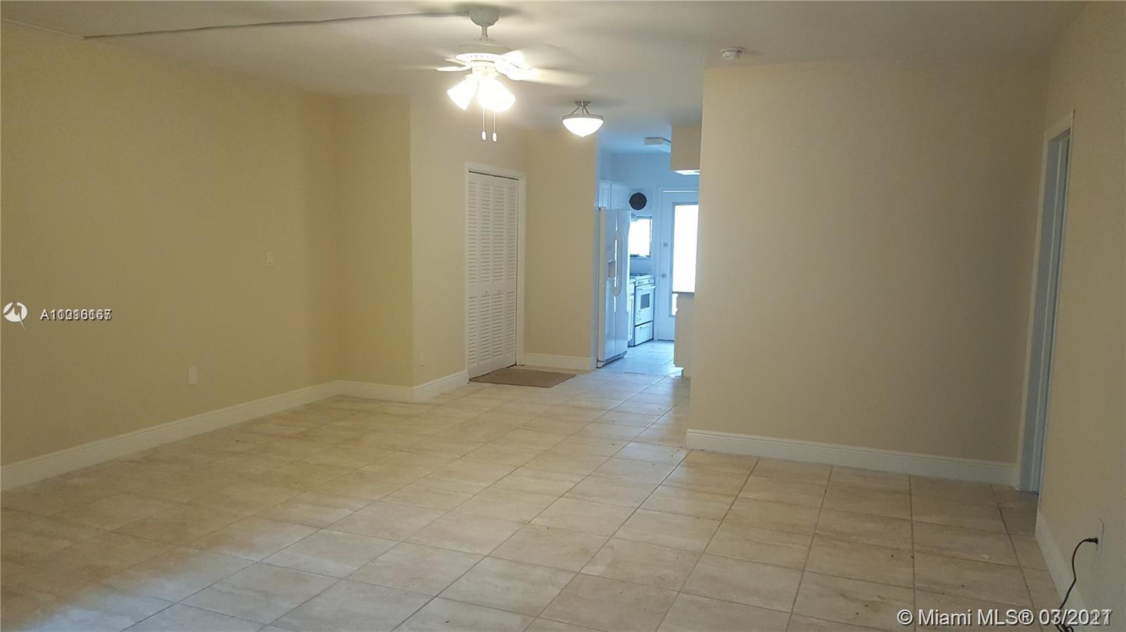 See details / 3423 sq. ft. $ 2021-03-20 0 Photo