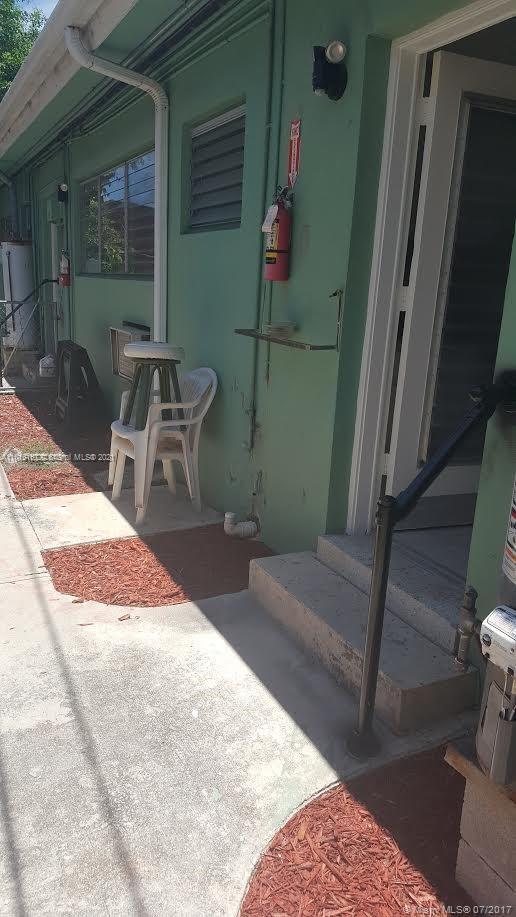 See details / 3423 sq. ft. $ 2021-03-20 0 Photo