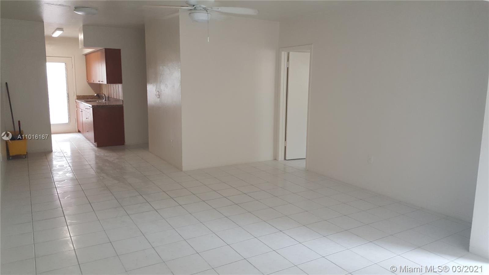 See details / 3423 sq. ft. $ 2021-03-20 0 Photo