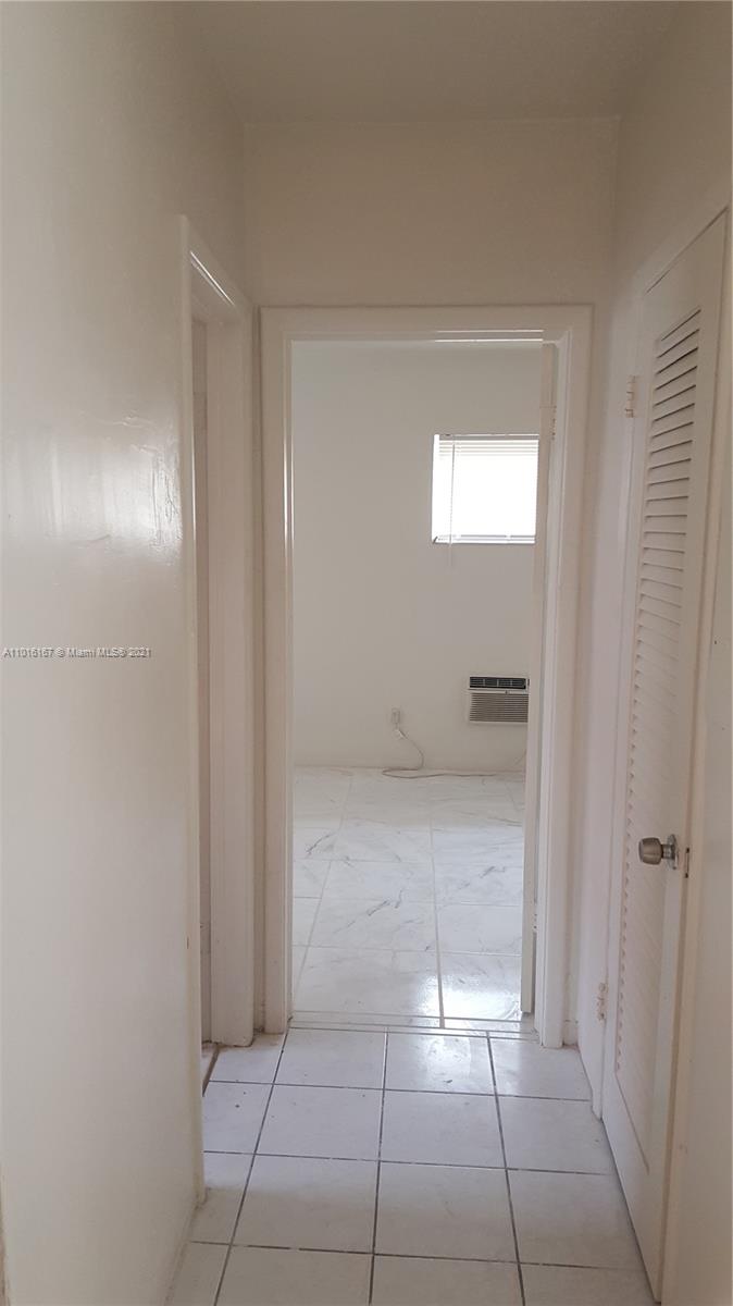 See details / 3423 sq. ft. $ 2021-03-20 0 Photo