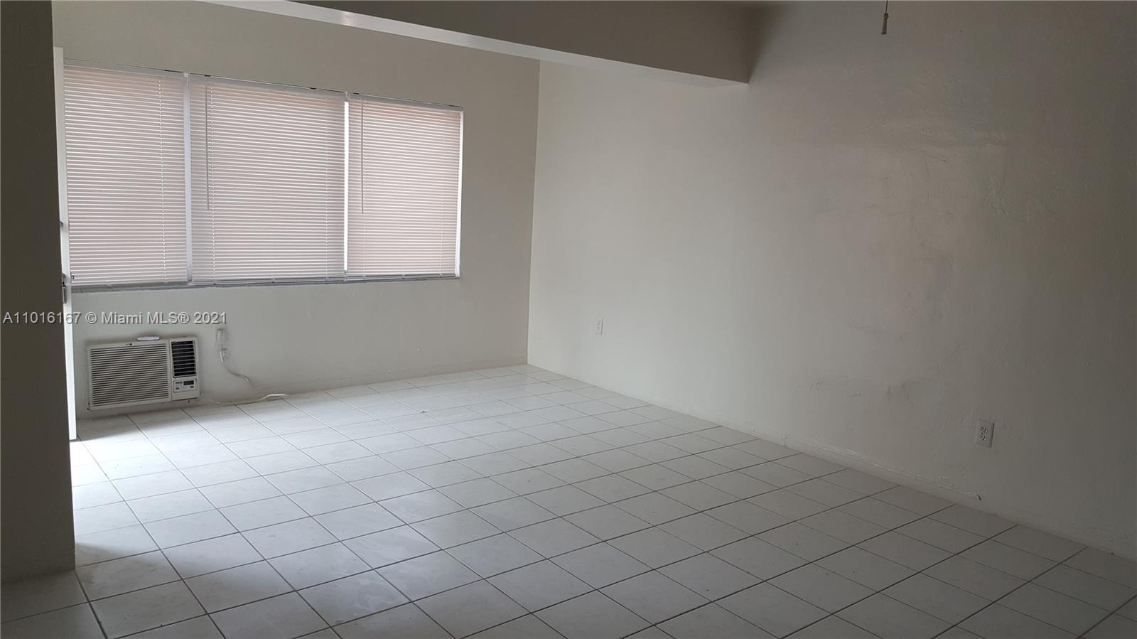 See details / 3423 sq. ft. $ 2021-03-20 0 Photo
