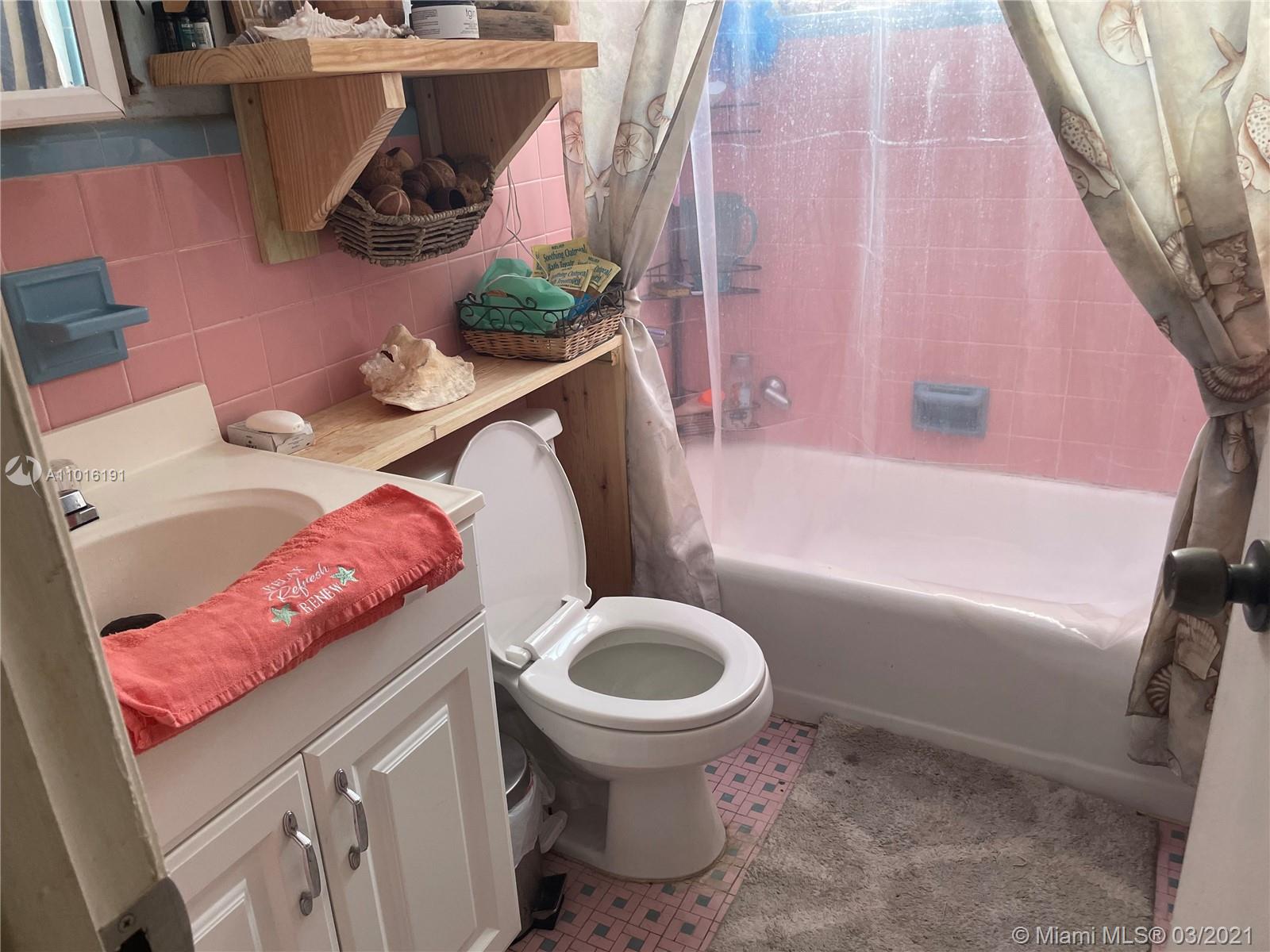 See details / 1255 sq. ft. $ 2021-03-20 0 Photo