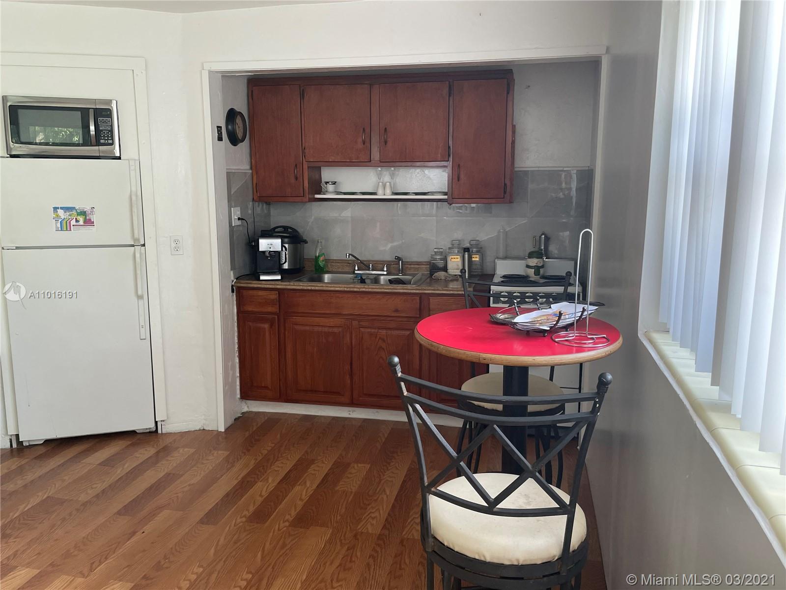 See details / 1255 sq. ft. $ 2021-03-20 0 Photo