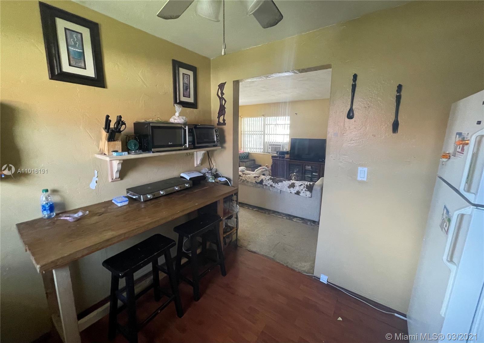 See details / 1255 sq. ft. $ 2021-03-20 0 Photo