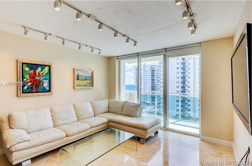 Photo of 3000 Ocean Dr #918, Hollywood, Florida, 33019 -