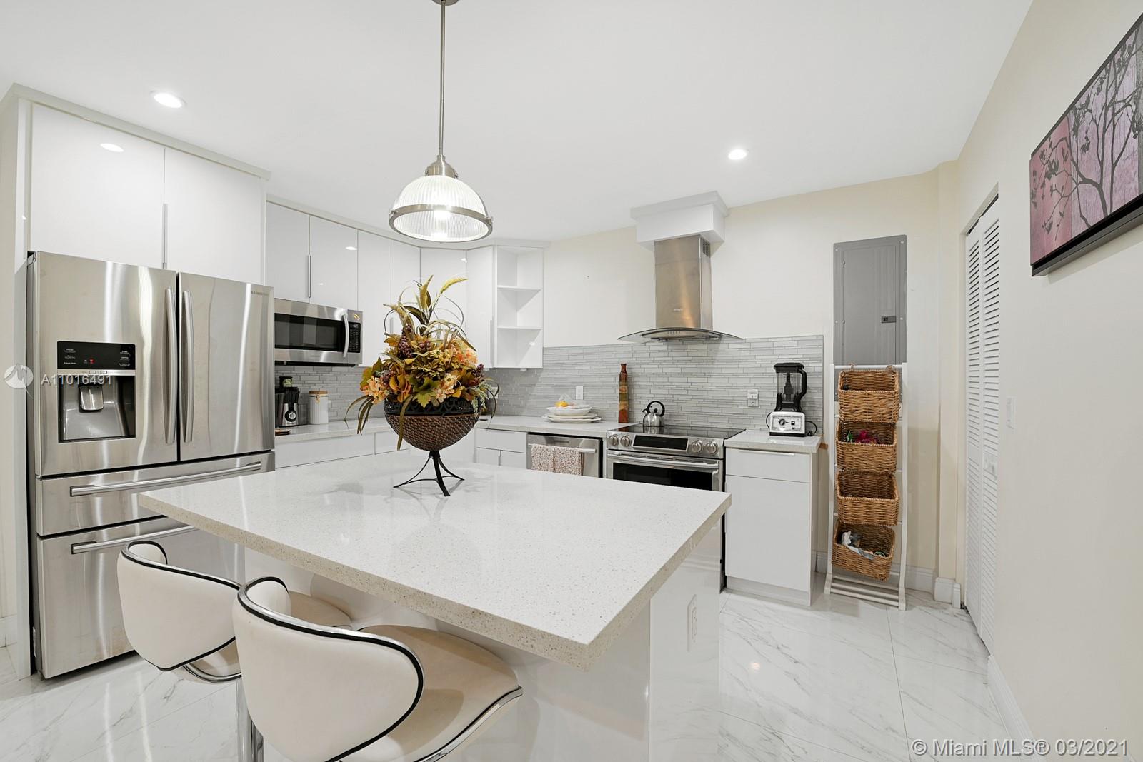 See details / 6286 sq. ft. $ 2021-03-22 0 Photo
