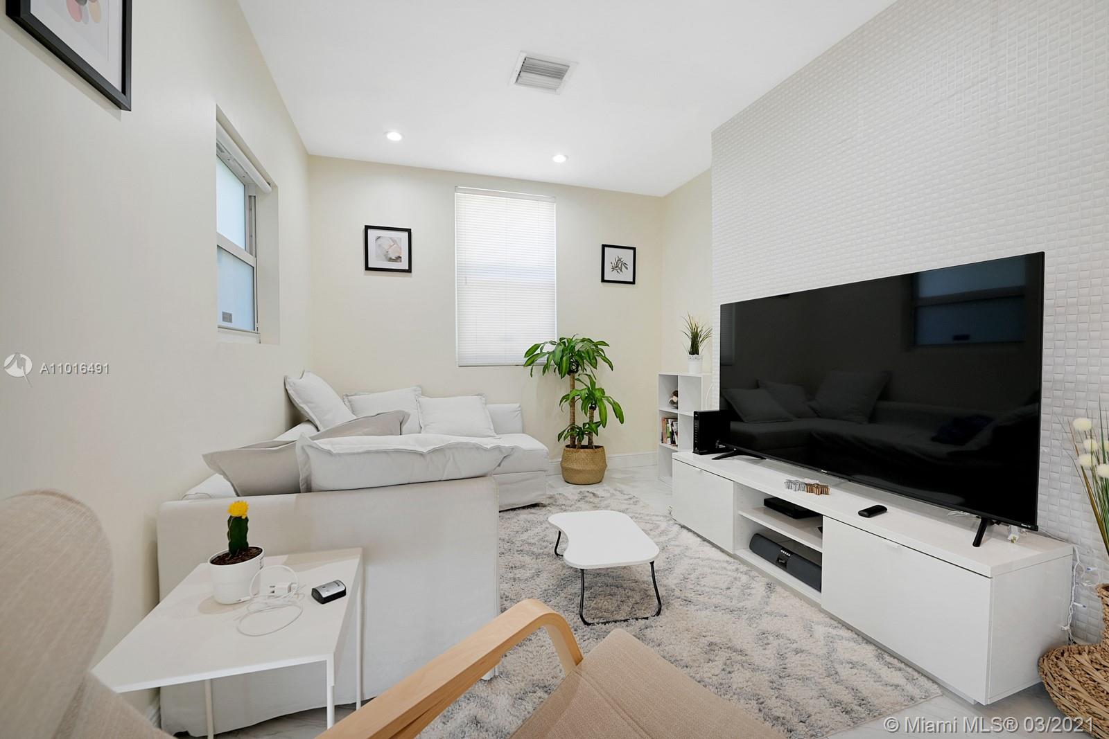 See details / 6286 sq. ft. $ 2021-03-22 0 Photo