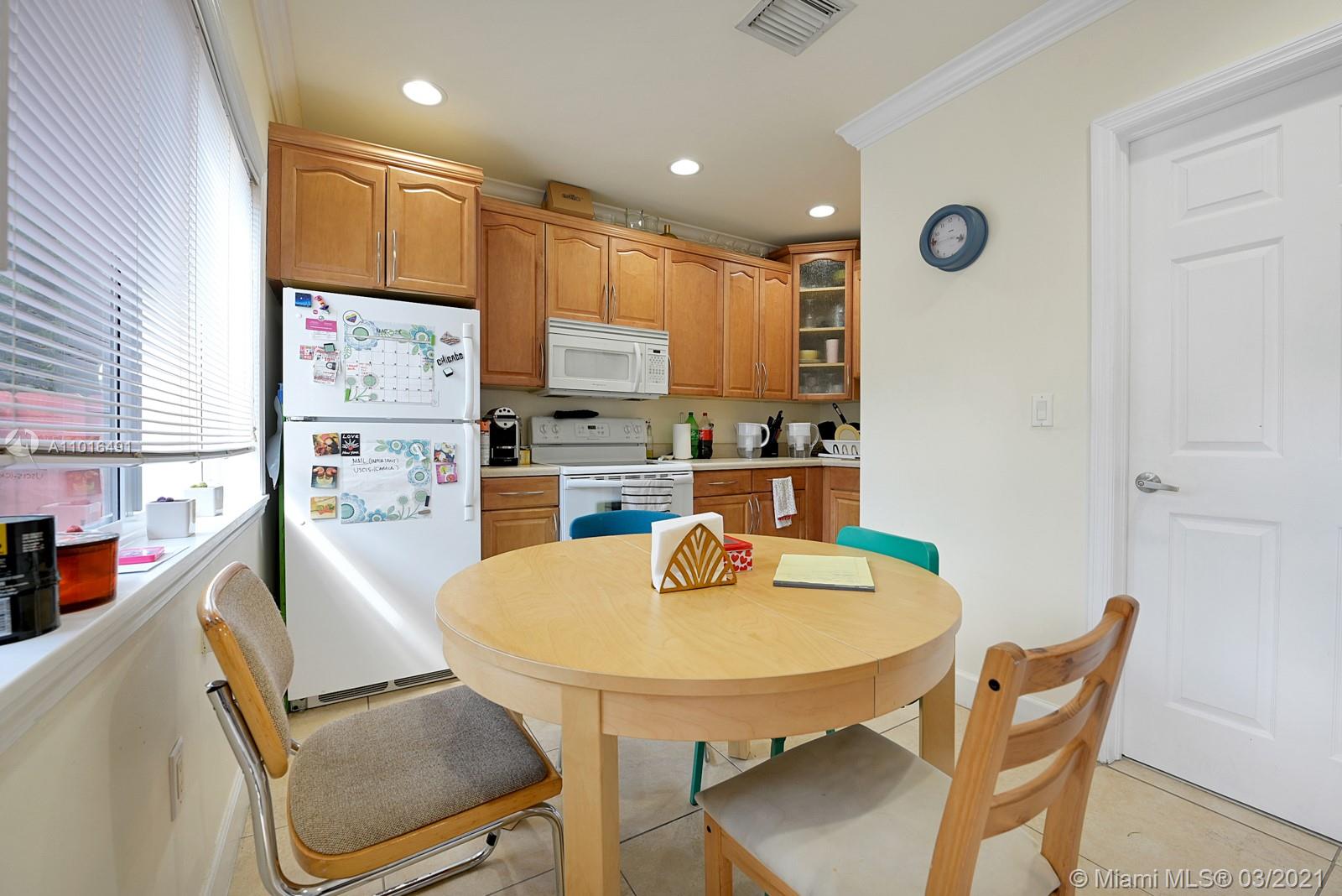 See details / 6286 sq. ft. $ 2021-03-22 0 Photo