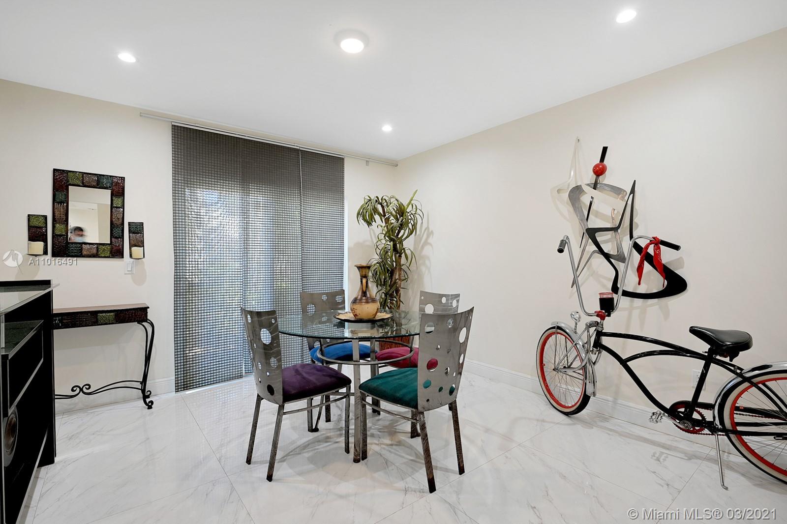 See details / 6286 sq. ft. $ 2021-03-22 0 Photo