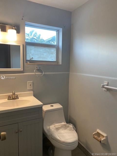 See details / 2072 sq. ft. $ 2021-03-22 0 Photo
