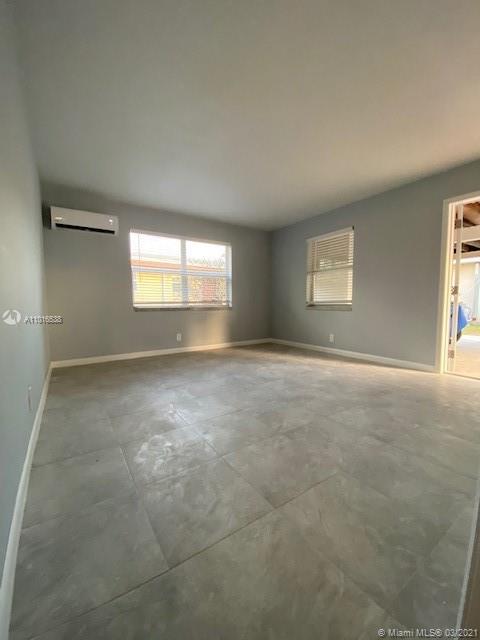 See details / 2072 sq. ft. $ 2021-03-22 0 Photo