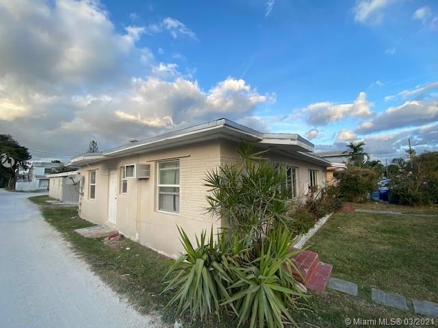 See details / 2072 sq. ft. $ 2021-03-22 0 Photo