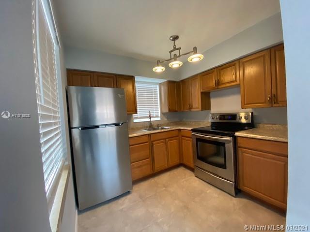 See details / 2072 sq. ft. $ 2021-03-22 0 Photo