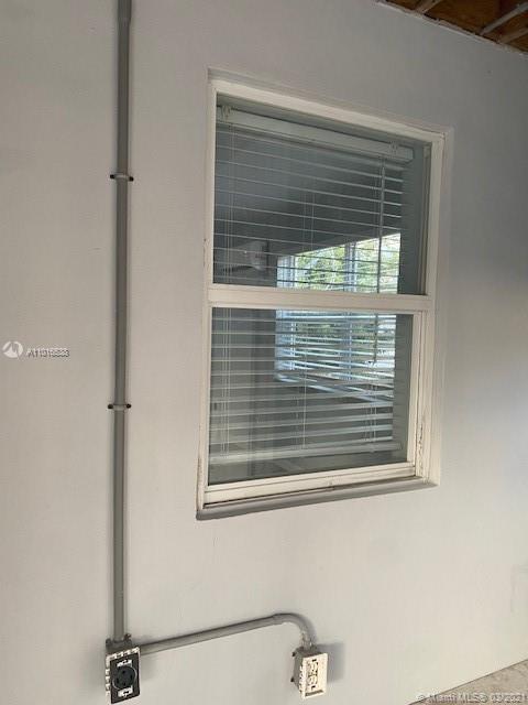 See details / 2072 sq. ft. $ 2021-03-22 0 Photo