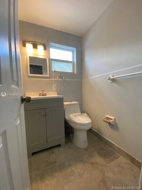 See details / 2072 sq. ft. $ 2021-03-22 0 Photo