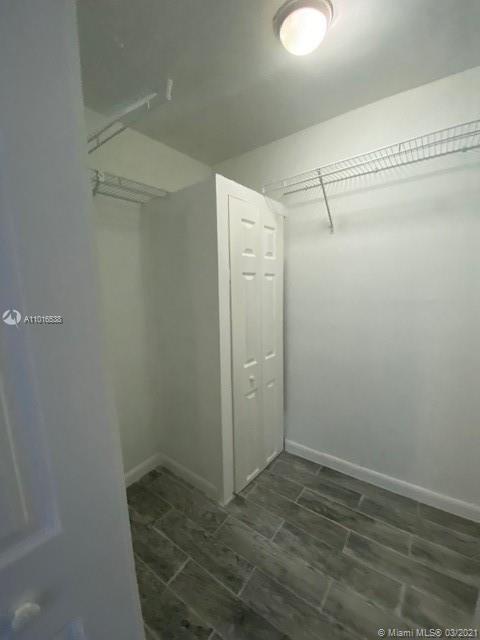 See details / 2072 sq. ft. $ 2021-03-22 0 Photo