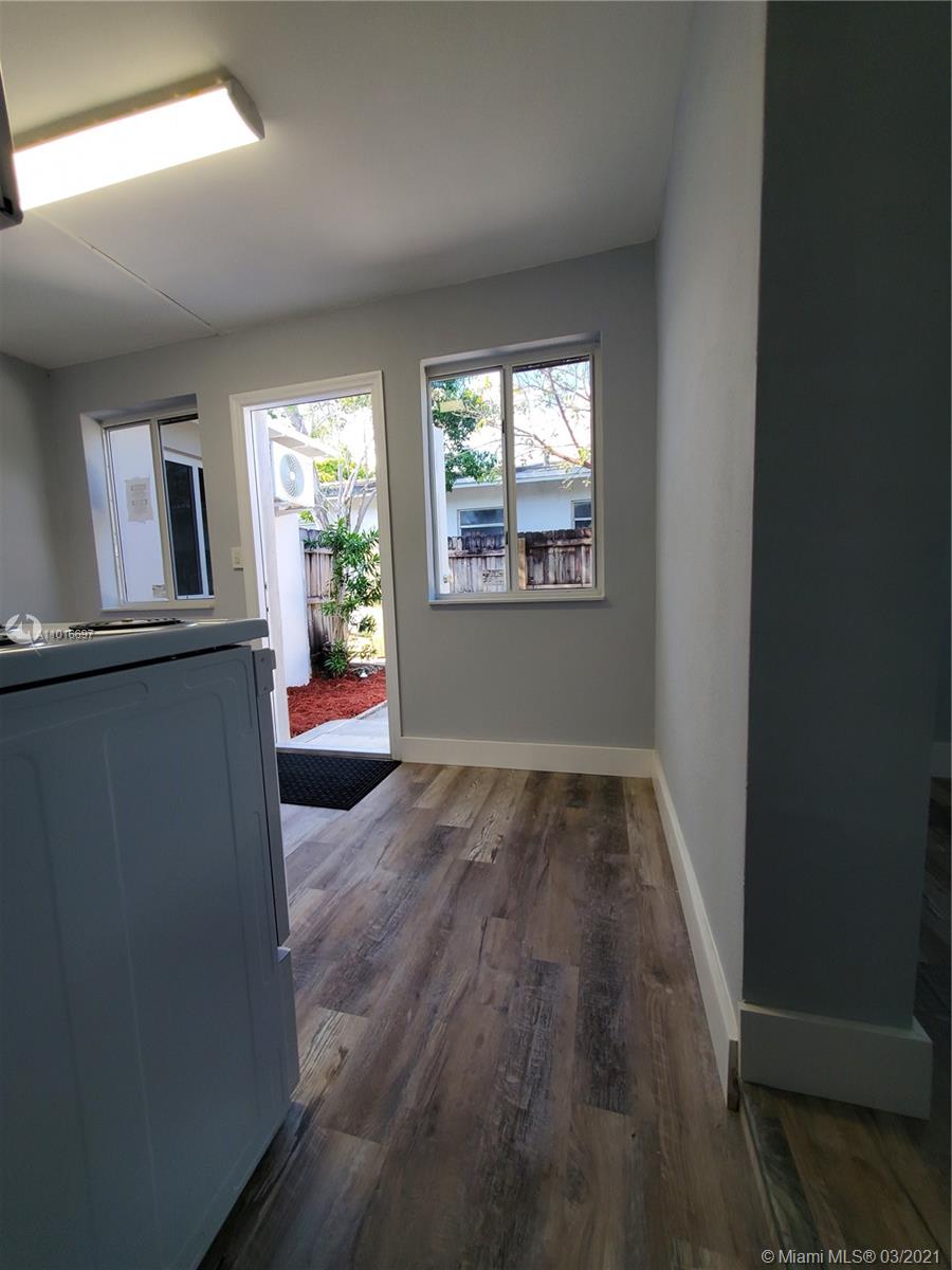 See details / 1420 sq. ft. $ 2021-03-22 0 Photo
