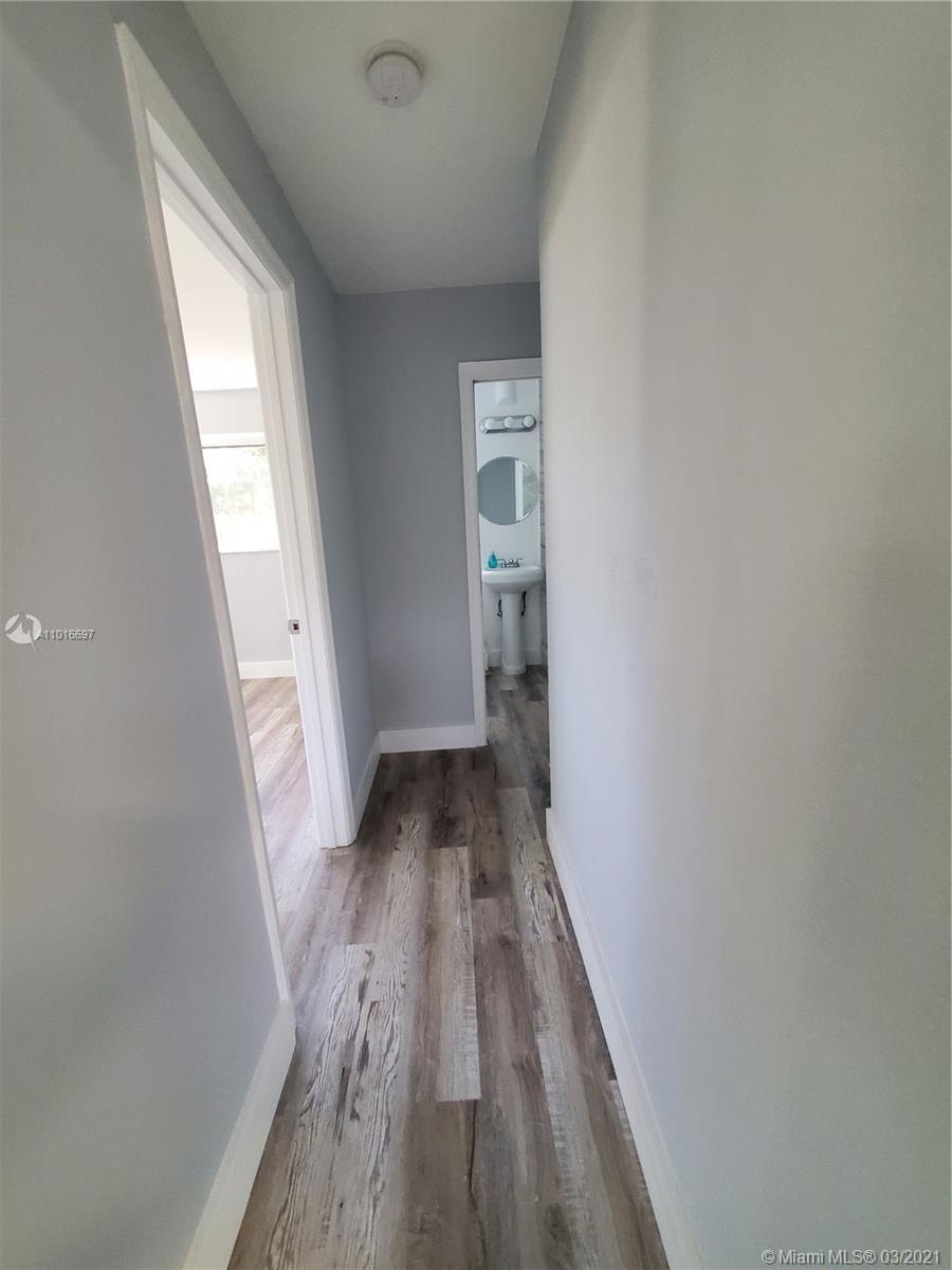 See details / 1420 sq. ft. $ 2021-03-22 0 Photo