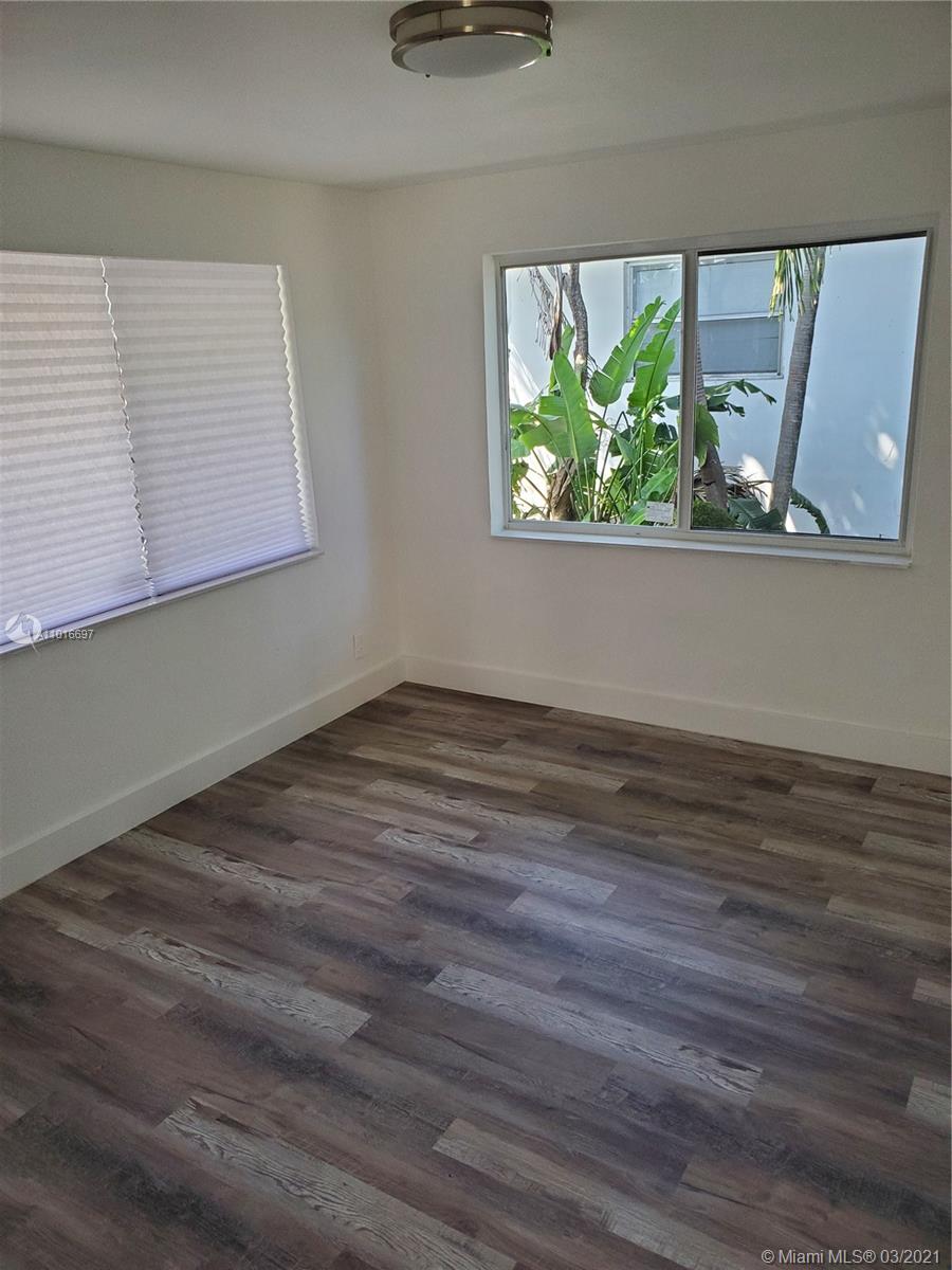 See details / 1420 sq. ft. $ 2021-03-22 0 Photo