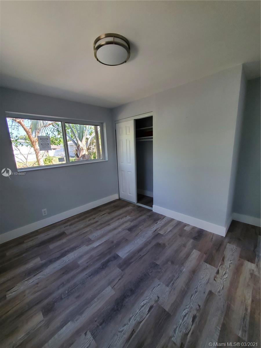 See details / 1420 sq. ft. $ 2021-03-22 0 Photo