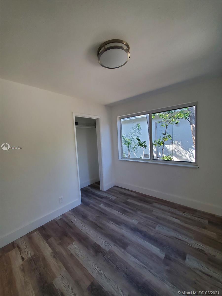 See details / 1420 sq. ft. $ 2021-03-22 0 Photo