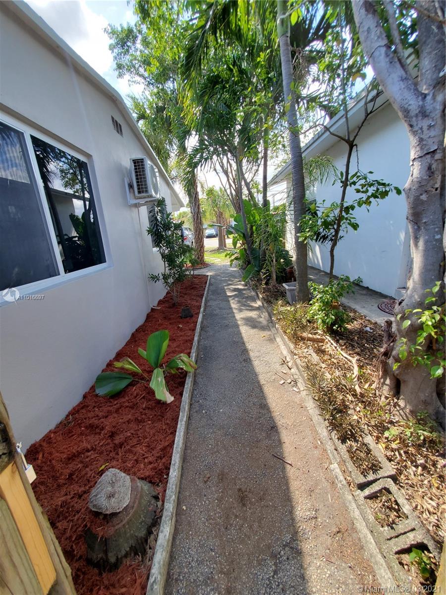 See details / 1420 sq. ft. $ 2021-03-22 0 Photo