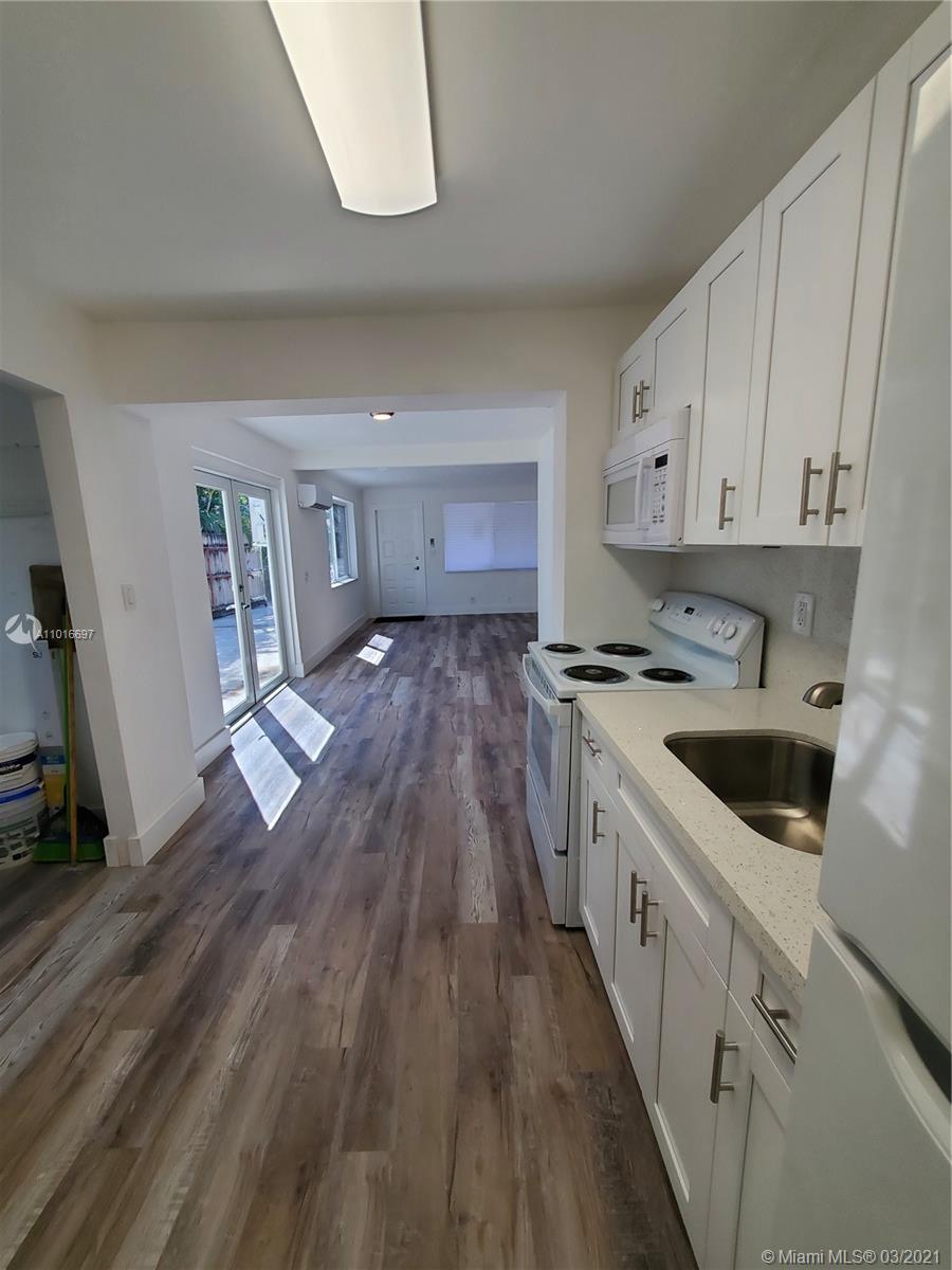 See details / 1420 sq. ft. $ 2021-03-22 0 Photo