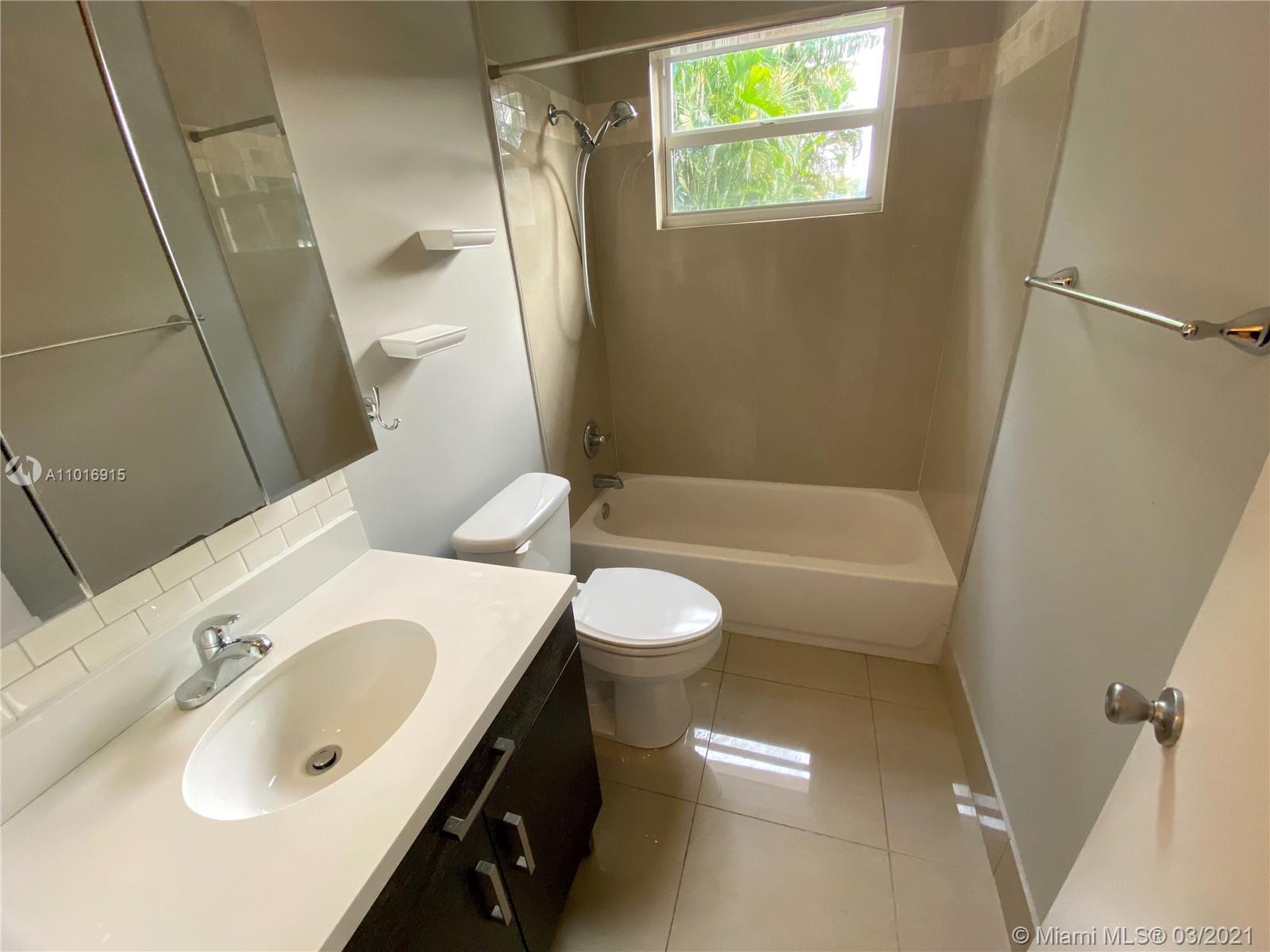 See details / 1995 sq. ft. $ 2021-03-22 0 Photo