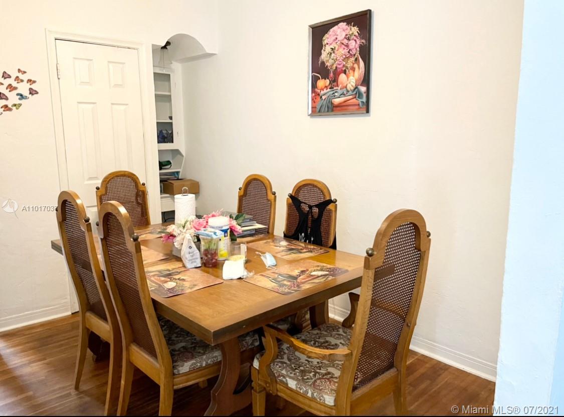 See details / 1823 sq. ft. $ 2021-03-22 0 Photo