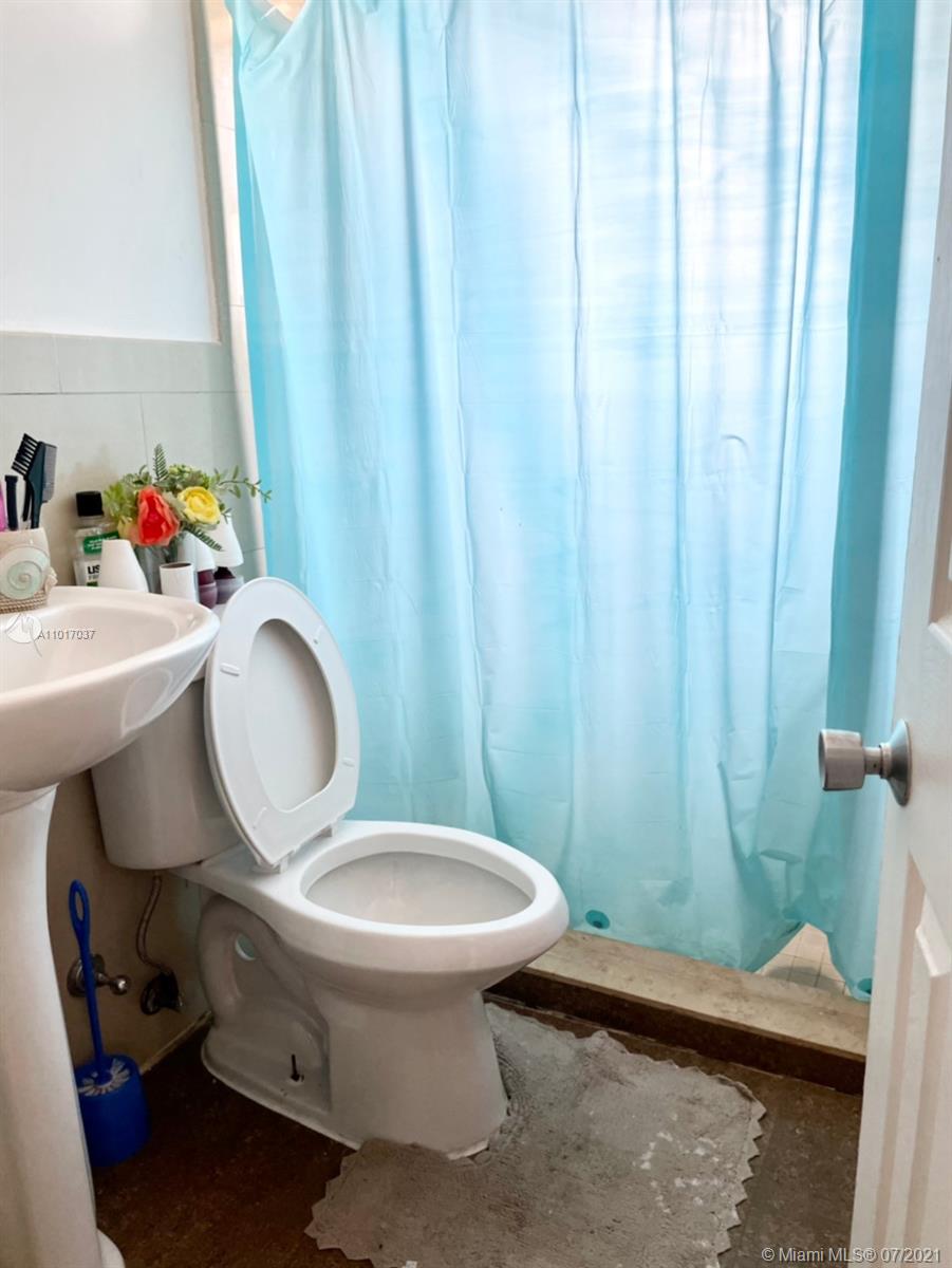 See details / 1823 sq. ft. $ 2021-03-22 0 Photo