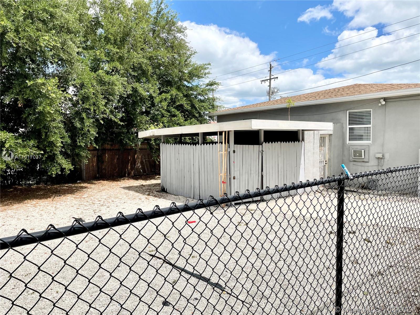 See details / 1823 sq. ft. $ 2021-03-22 0 Photo