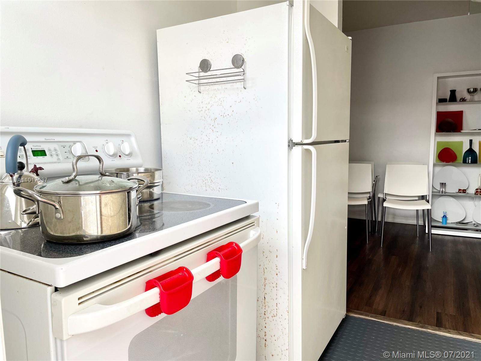 See details / 1823 sq. ft. $ 2021-03-22 0 Photo