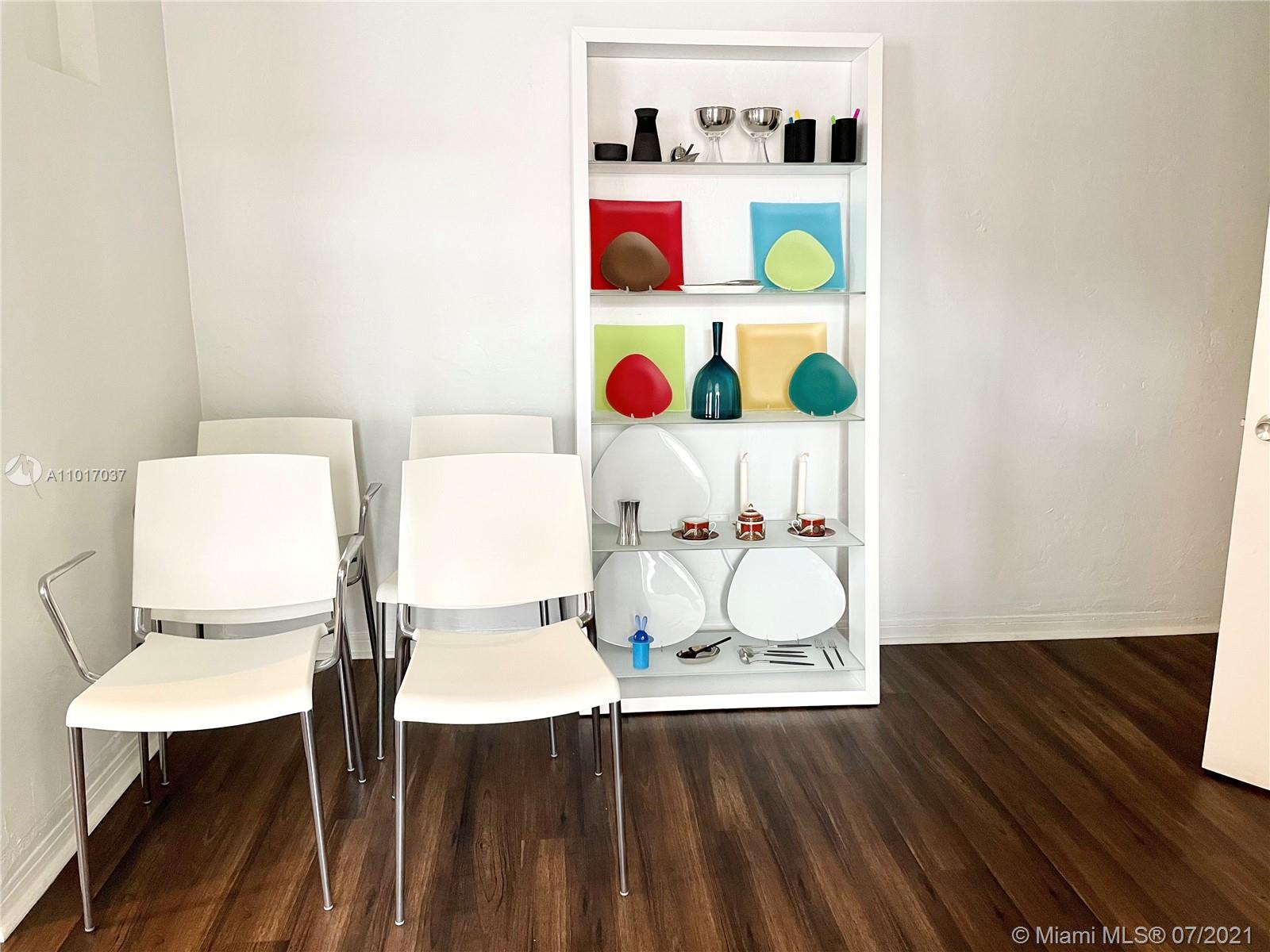 See details / 1823 sq. ft. $ 2021-03-22 0 Photo