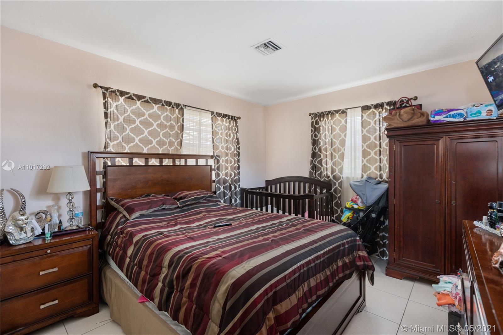 See details / 1988 sq. ft. $ 2021-03-23 0 Photo