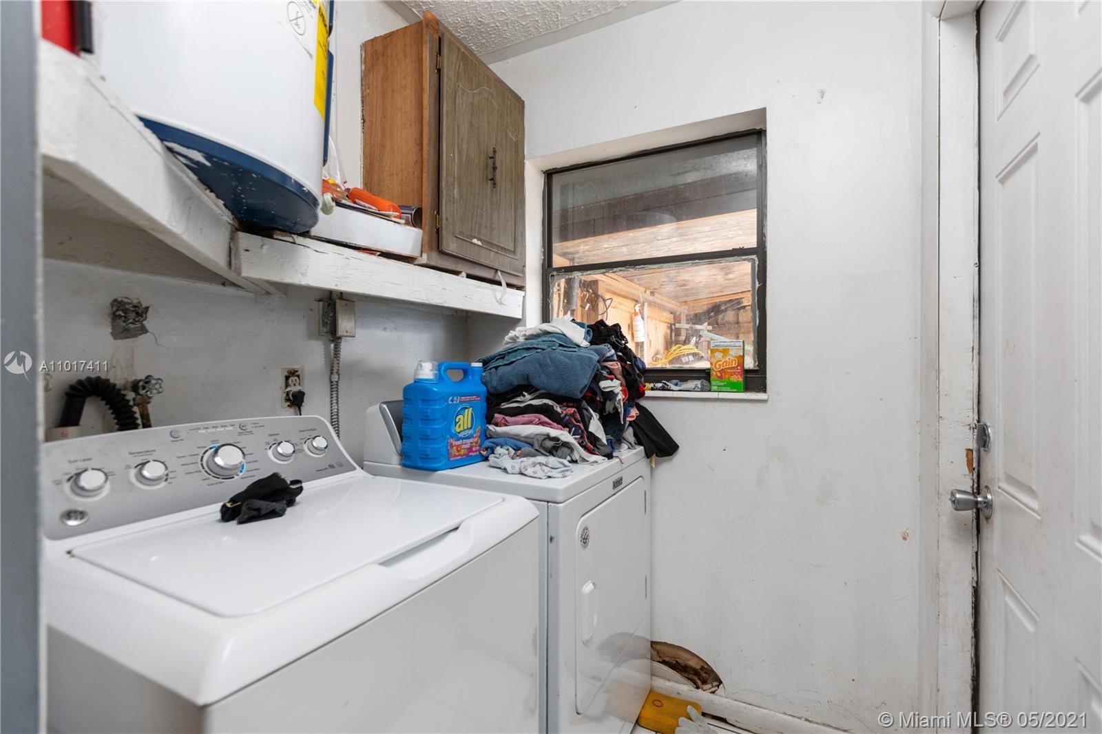 See details / 1733 sq. ft. $ 2021-04-07 0 Photo