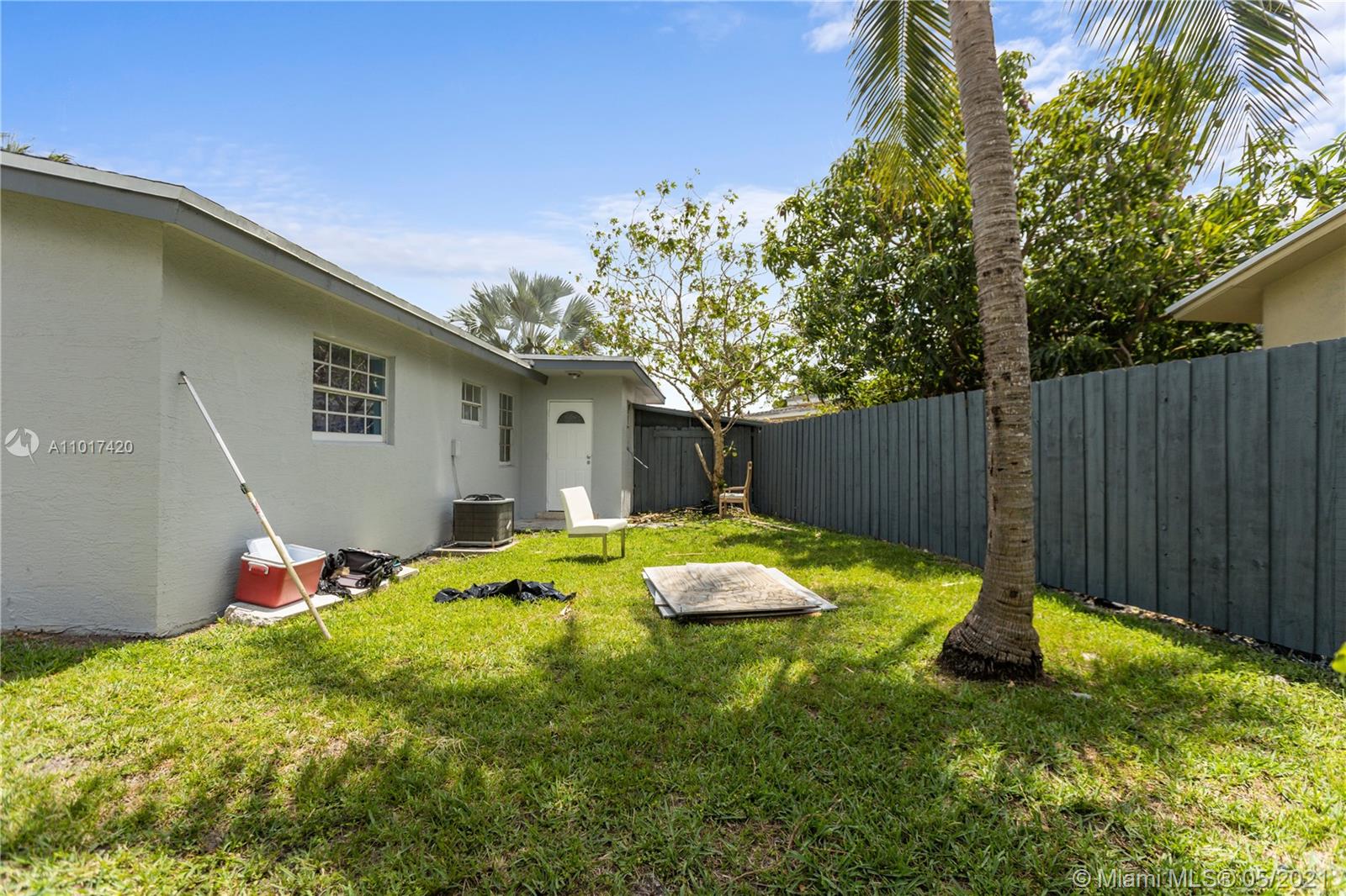 See details / 1649 sq. ft. $ 2021-04-07 0 Photo