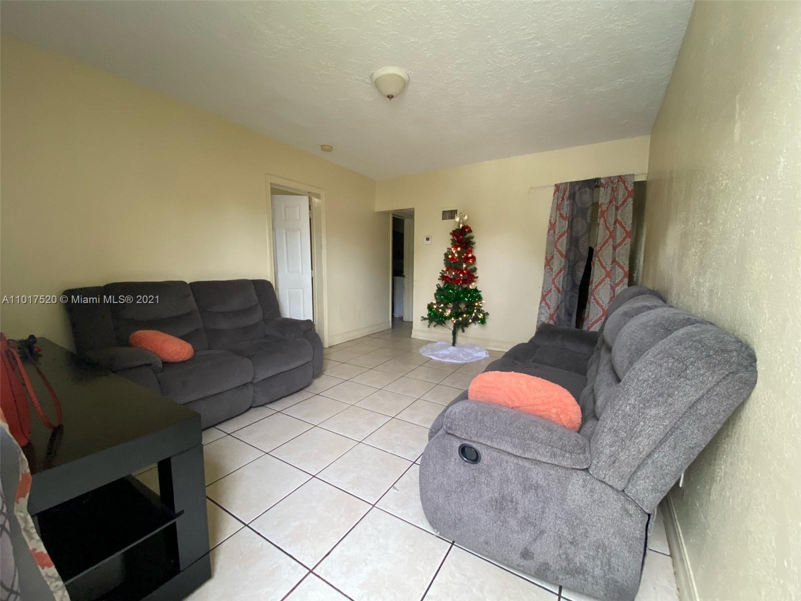 See details / 1232 sq. ft. $ 2021-04-05 0 Photo