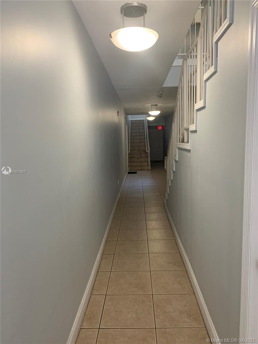 See details / 4600 sq. ft. $ 2021-03-23 0 Photo