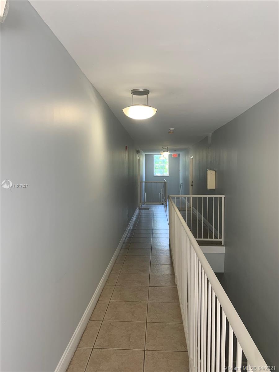 See details / 4600 sq. ft. $ 2021-03-23 0 Photo