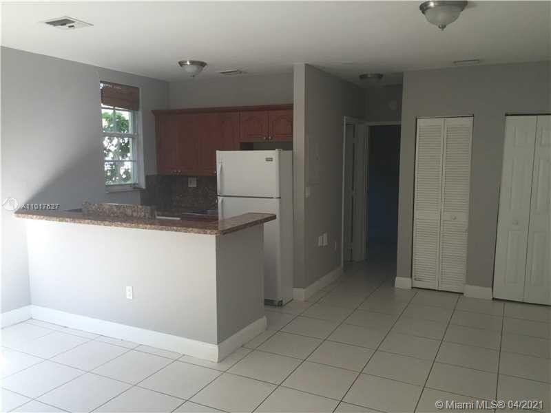 See details / 4600 sq. ft. $ 2021-03-23 0 Photo