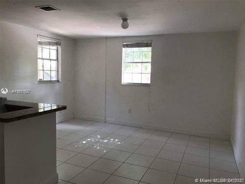 See details / 4600 sq. ft. $ 2021-03-23 0 Photo