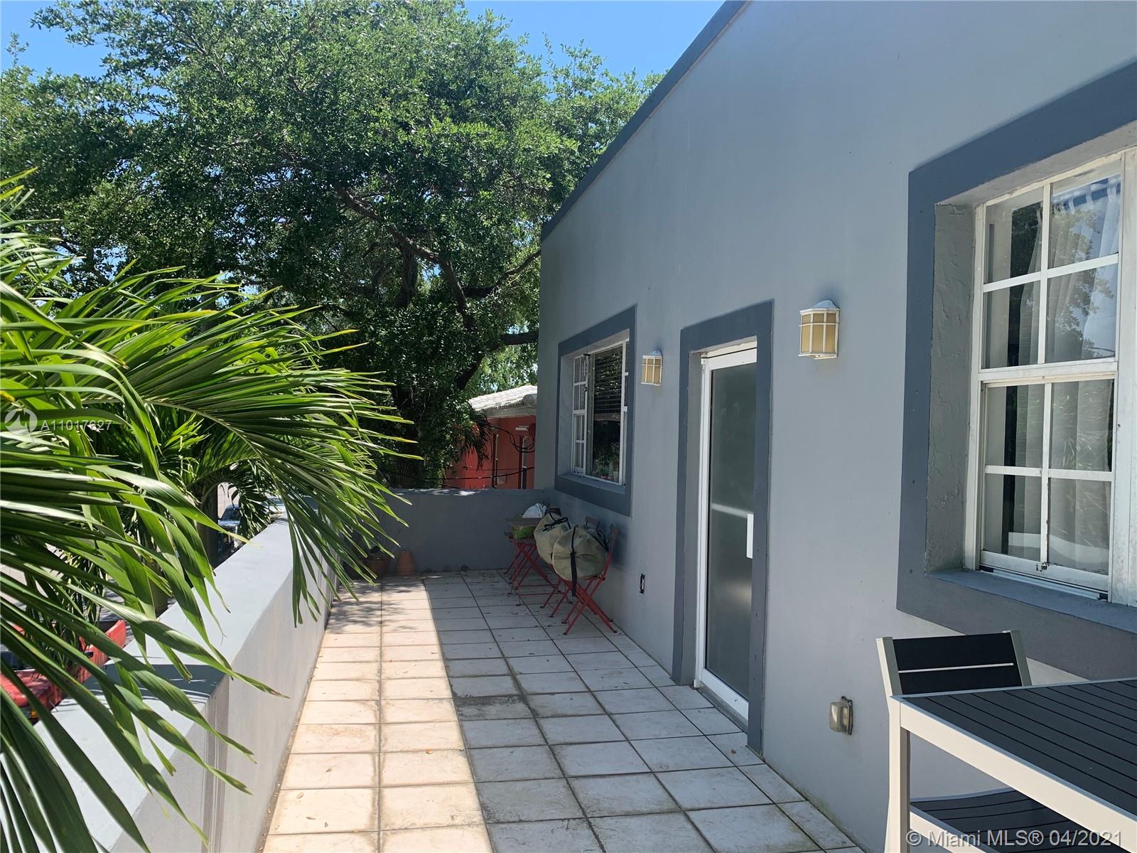 See details / 4600 sq. ft. $ 2021-03-23 0 Photo